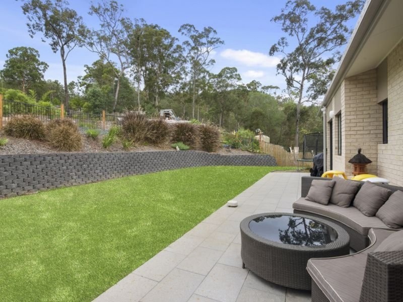 14 Pinnacle Drive, Wongawallan QLD 4210
