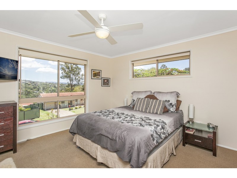 1 Sevenoaks Court, Worongary QLD 4213