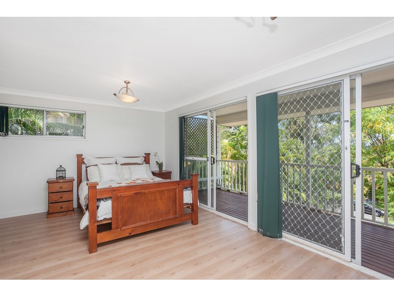 27 Milparinka Terrace, Ashmore QLD 4214