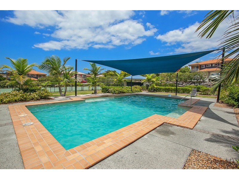 15/31 Archipelago Street, Pacific Pines QLD 4211