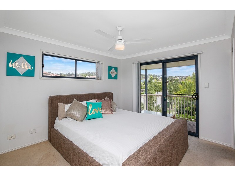 15/31 Archipelago Street, Pacific Pines QLD 4211