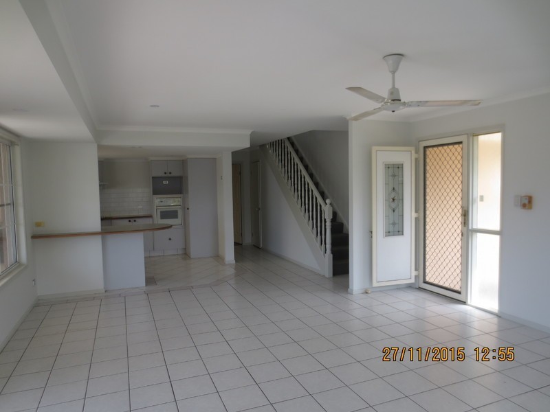 1/2 Tara Terrace, Carrara QLD 4211