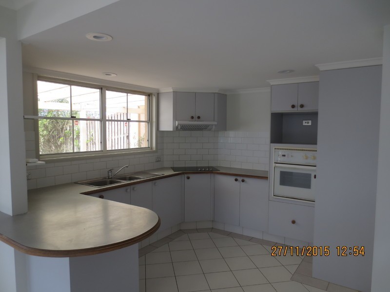 1/2 Tara Terrace, Carrara QLD 4211