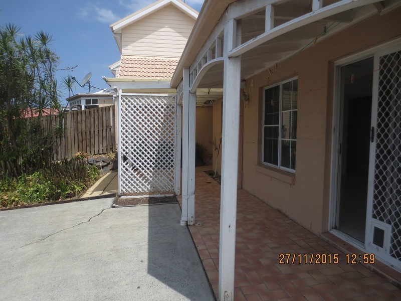 1/2 Tara Terrace, Carrara QLD 4211