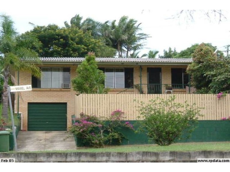 4 Mabel Avenue, Southport QLD 4215