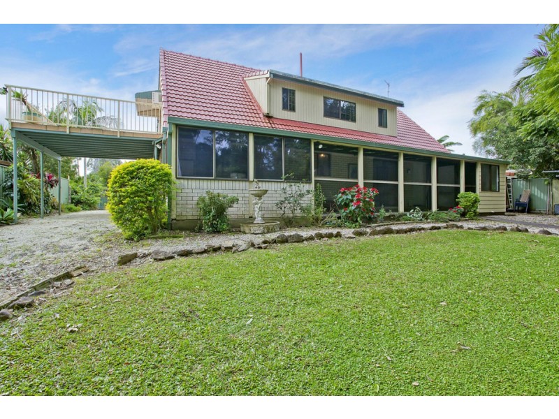 25 Bartlett Avenue, Nerang QLD 4211