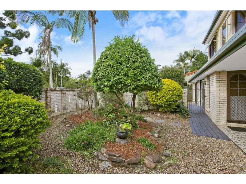 25 Bartlett Avenue, Nerang QLD 4211