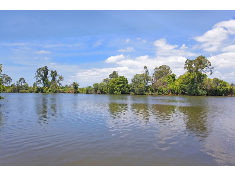 37 Bosun Parade, Ashmore QLD 4214