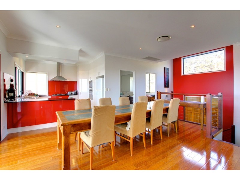 5 Chevron Rise, Highland Park QLD 4211
