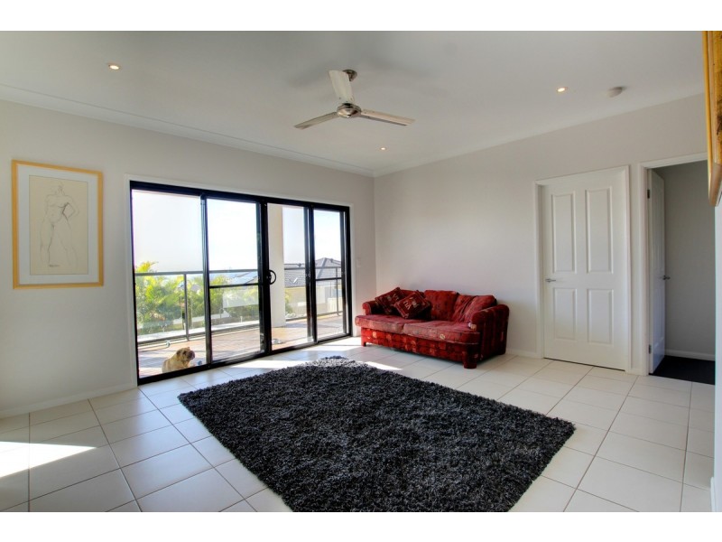 5 Chevron Rise, Highland Park QLD 4211