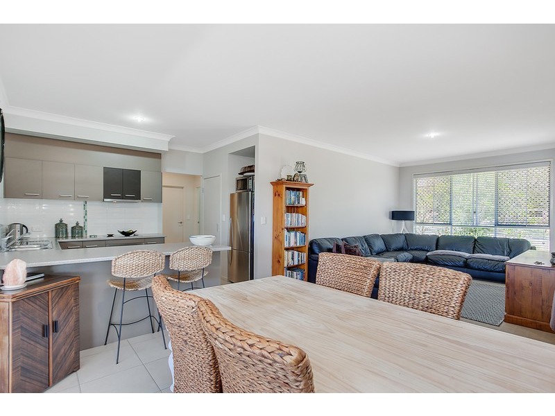 11a Abbey Rose Way, Nerang QLD 4211