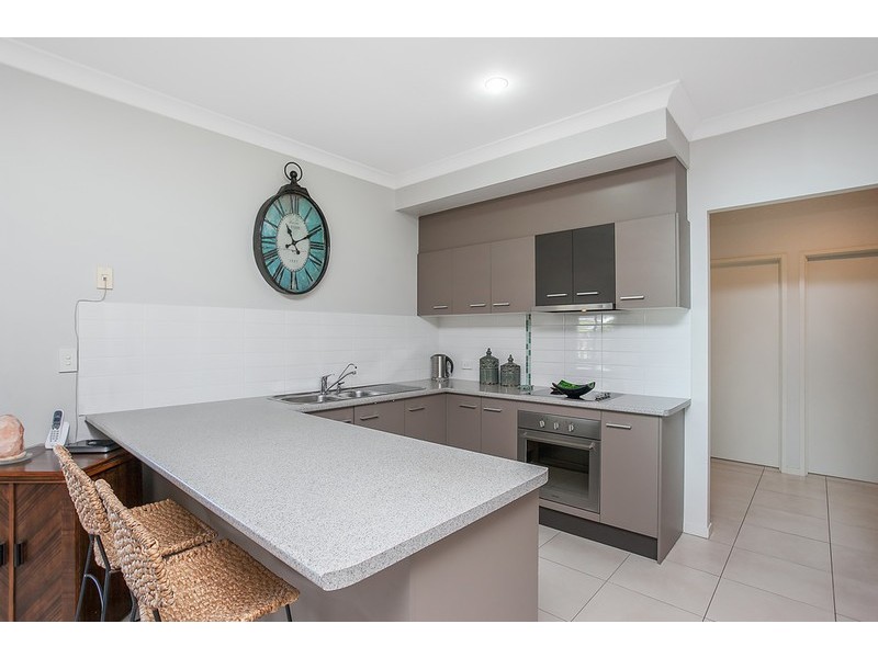 11a Abbey Rose Way, Nerang QLD 4211