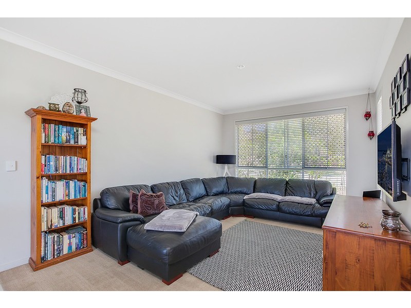 11a Abbey Rose Way, Nerang QLD 4211