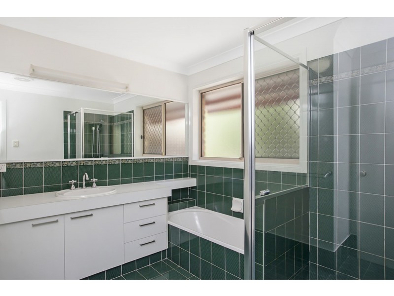 5 Arthur Payne Court, Worongary QLD 4213