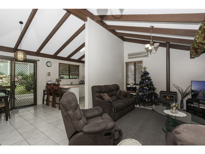8 Ealing Court, Nerang QLD 4211