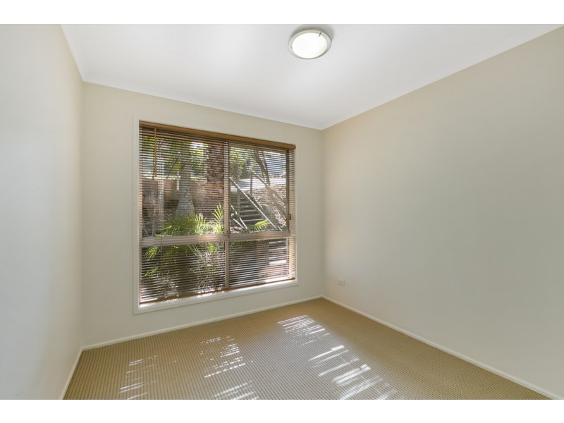 9 Jabiluka Drive, Highland Park QLD 4211