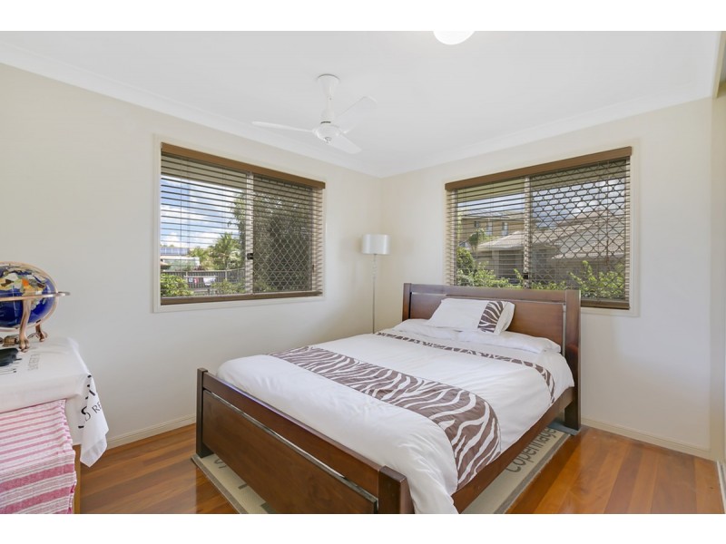 5 Tristania Way, Highland Park QLD 4211