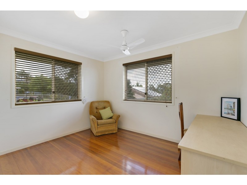 5 Tristania Way, Highland Park QLD 4211