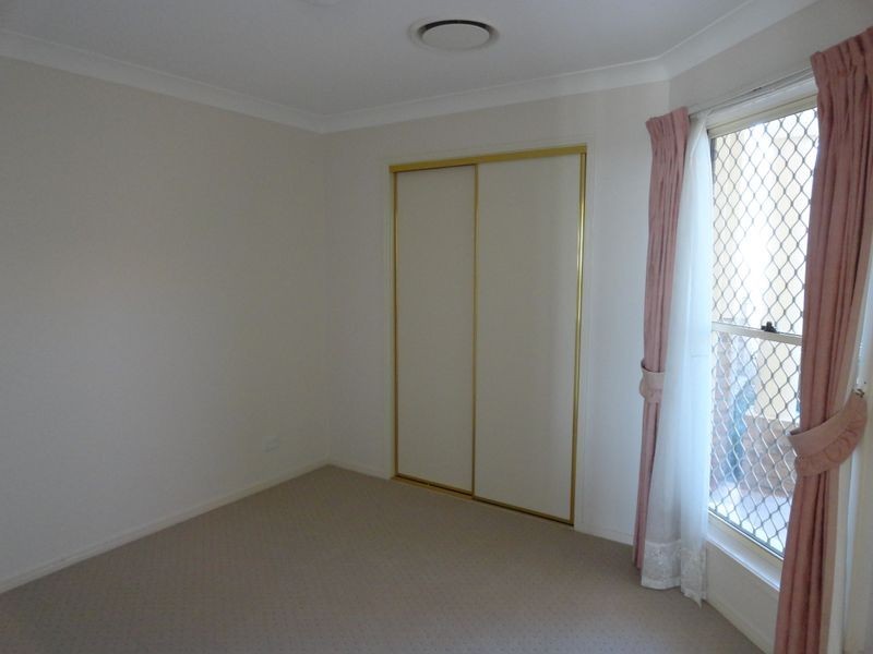 16 Quigan Terrace, Highland Park QLD 4211