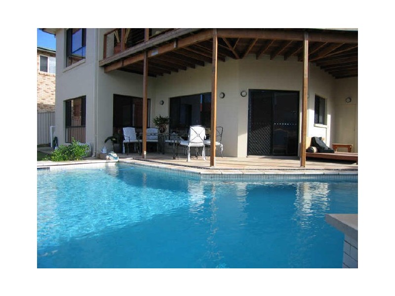 23 Ballah Crescent, Highland Park QLD 4211