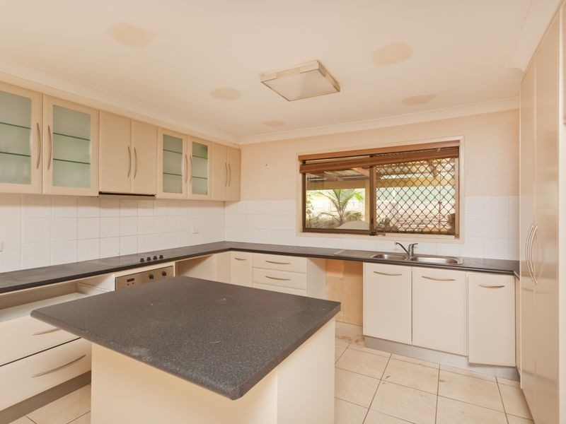 15 Galli Crescent, Carrara QLD 4211