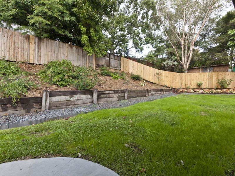 9 Clutha Court, Highland Park QLD 4211
