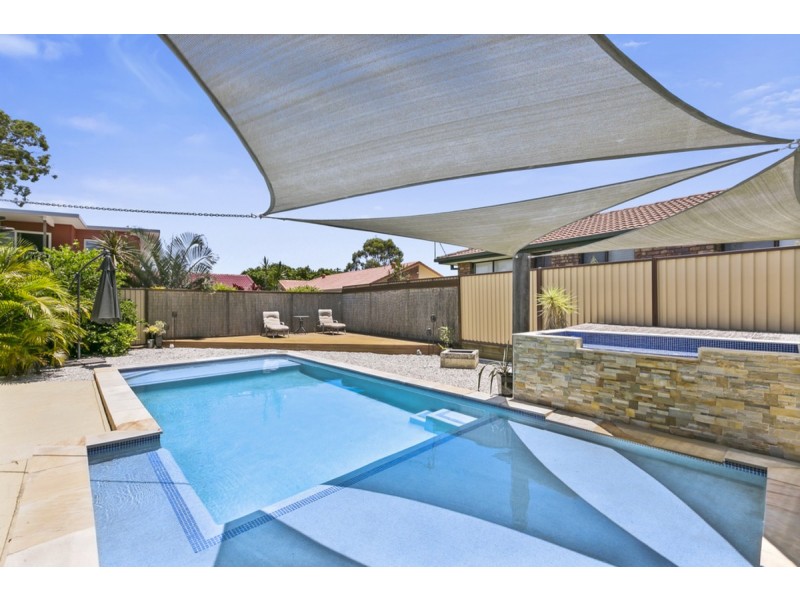 5 Farro Court, Carrara QLD 4211