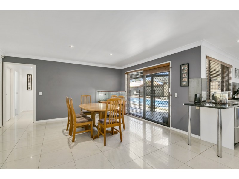 5 Farro Court, Carrara QLD 4211