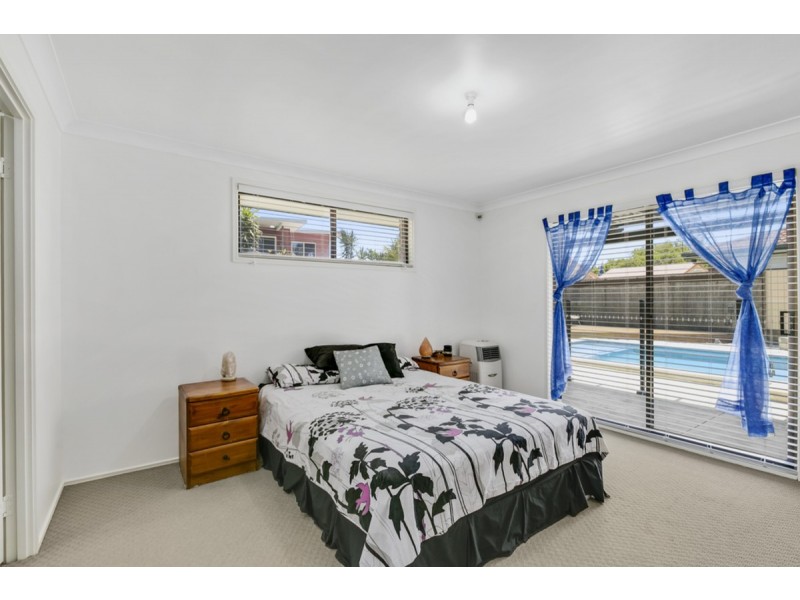 5 Farro Court, Carrara QLD 4211