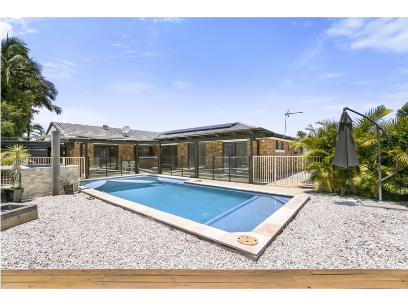 5 Farro Court, Carrara QLD 4211