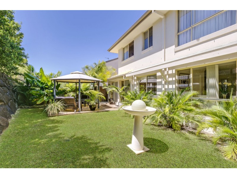 12 Royal Court, Ashmore QLD 4214