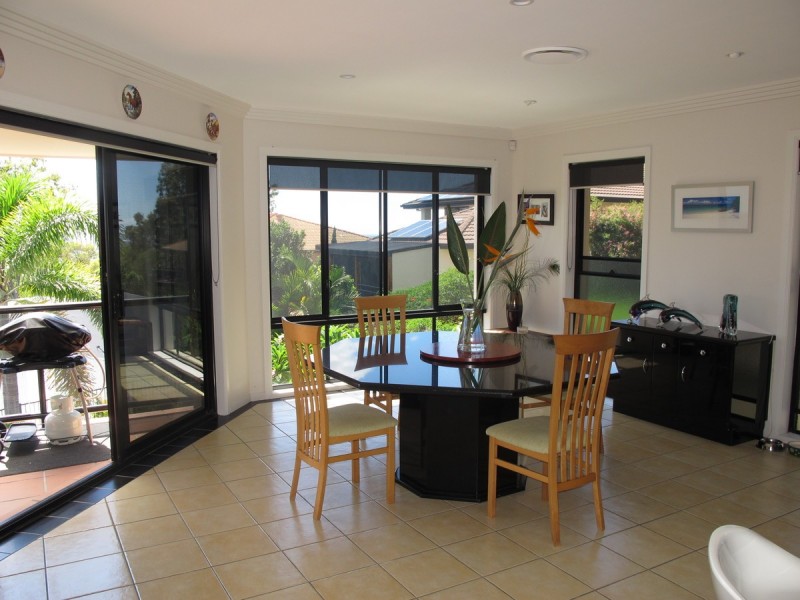 114 Armstrong Way, Highland Park QLD 4211