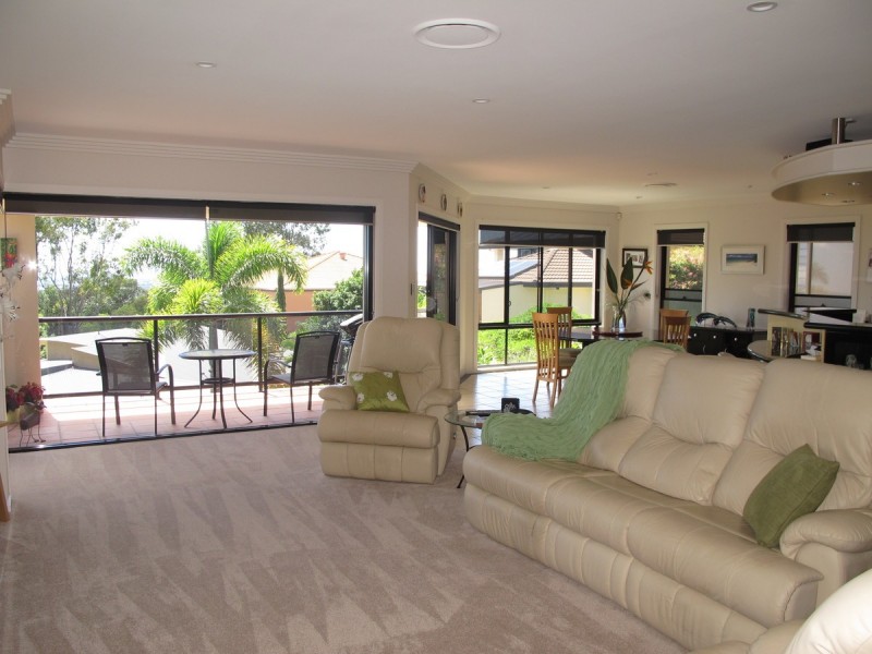 114 Armstrong Way, Highland Park QLD 4211