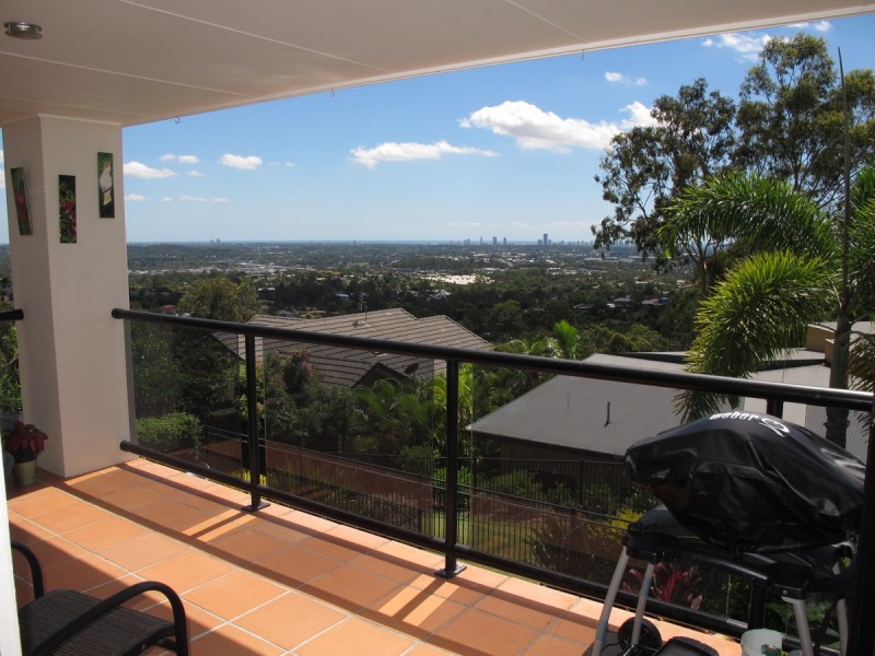114 Armstrong Way, Highland Park QLD 4211
