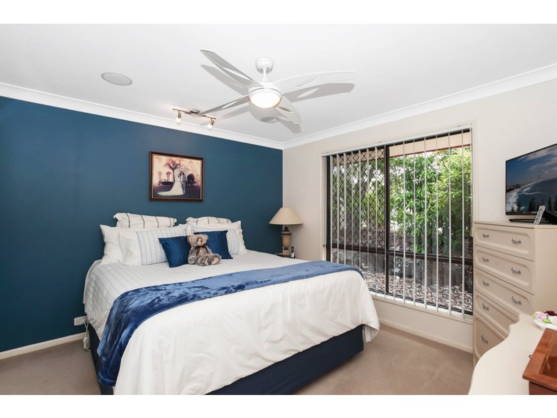 48 Hickey Way, Carrara QLD 4211