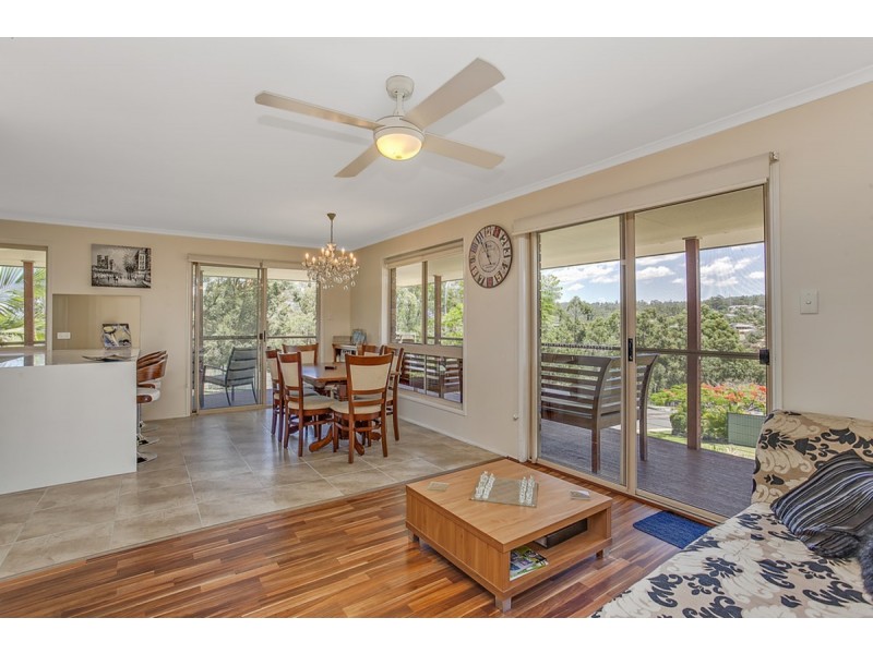 1 Sevenoaks Court, Worongary QLD 4213