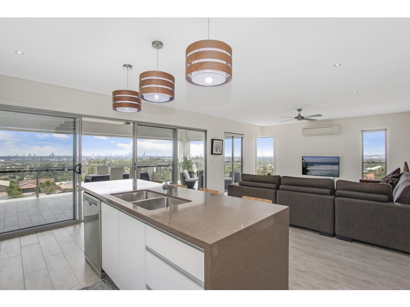 24 Ardrossan Place, Highland Park QLD 4211