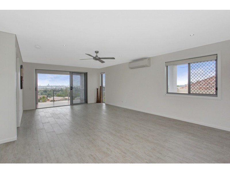 24 Ardrossan Place, Highland Park QLD 4211