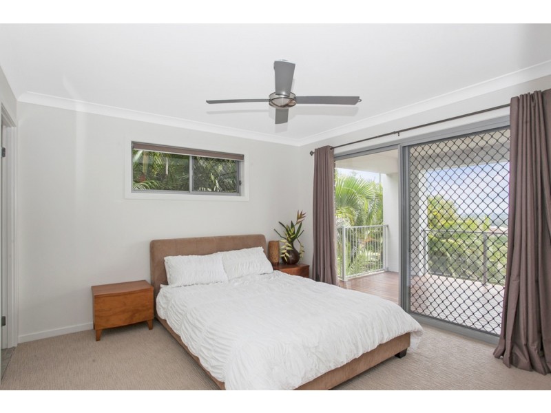 24 Ardrossan Place, Highland Park QLD 4211