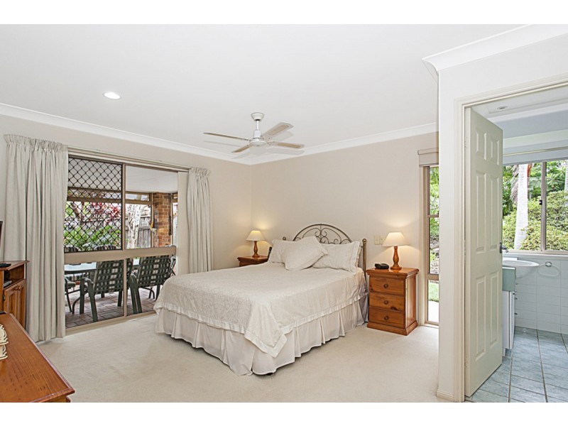 16 Parklane Place, Highland Park QLD 4211