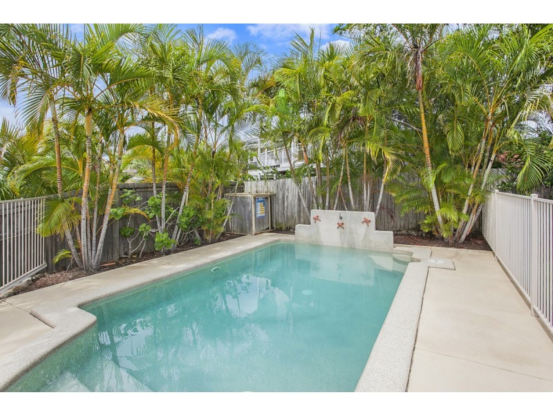 16 Parklane Place, Highland Park QLD 4211