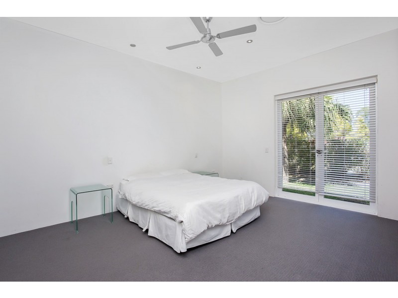 3 Ainsley Avenue, Ashmore QLD 4214
