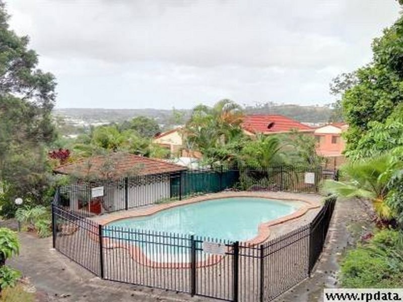 4/1A Mcleod Street, Highland Park QLD 4211