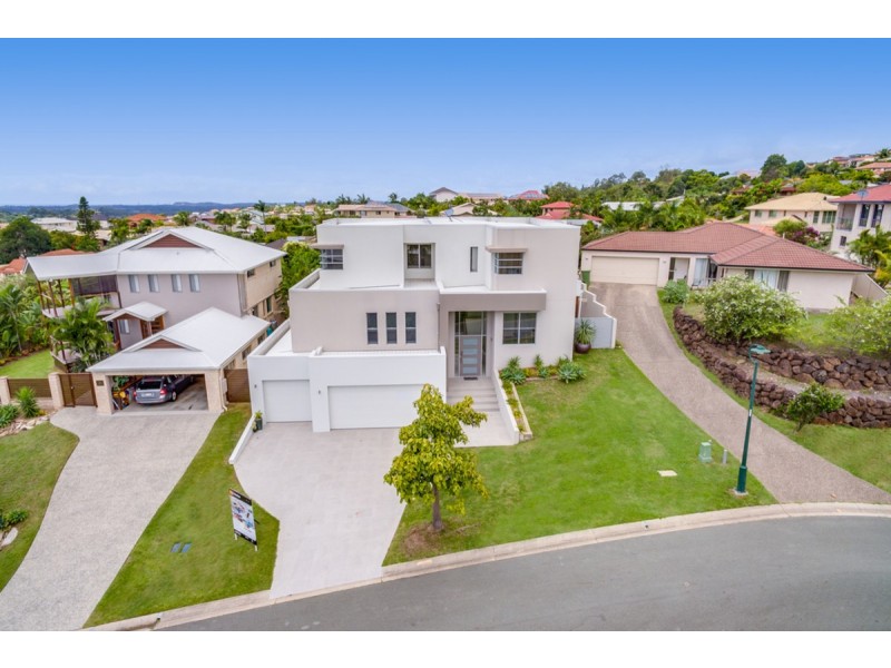 30 Tara Vista Boulevard, Highland Park QLD 4211
