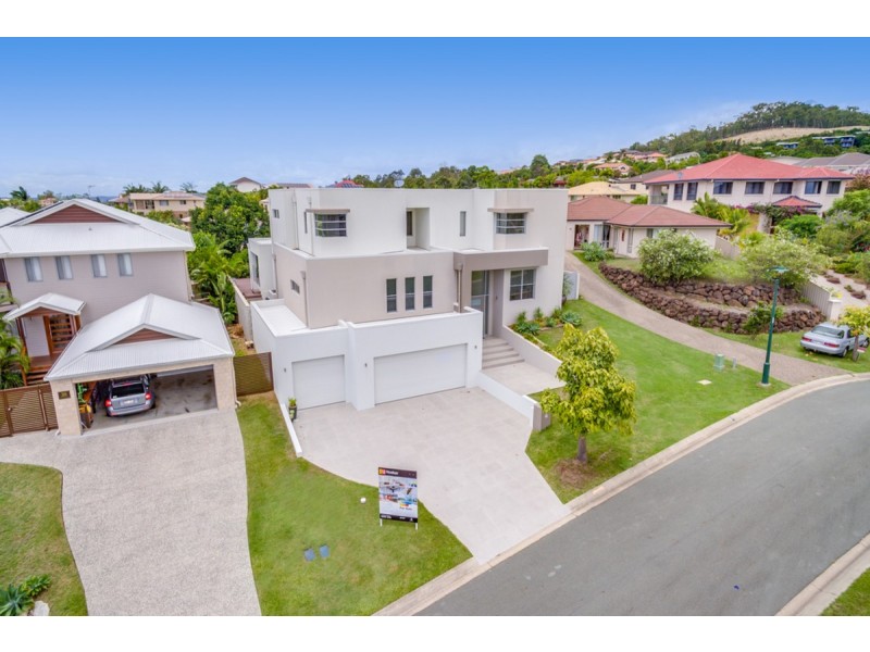 30 Tara Vista Boulevard, Highland Park QLD 4211