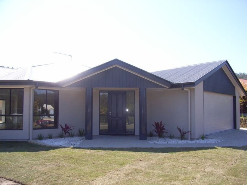 8 Peter Mills Drive, Gilston QLD 4211