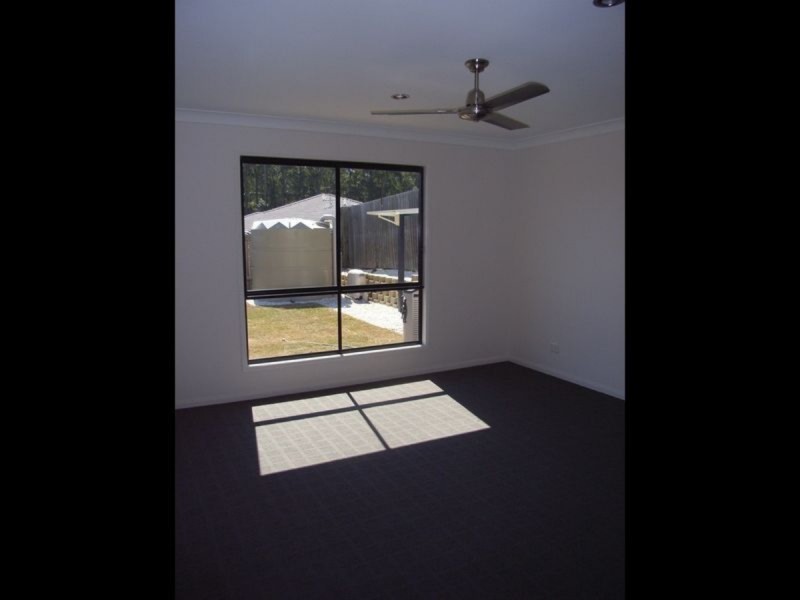 8 Peter Mills Drive, Gilston QLD 4211