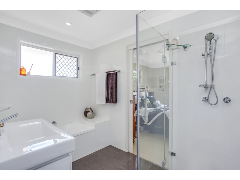 40 Michelmore Road, Carrara QLD 4211