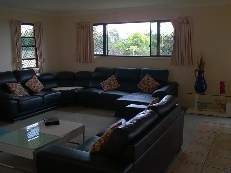 75 Armstrong Way, Highland Park QLD 4211