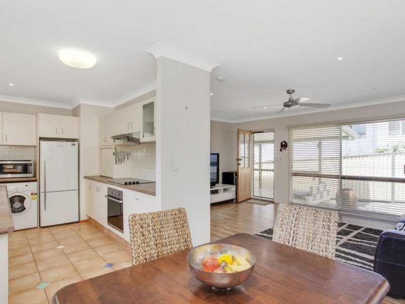 19 Moora Street, Ashmore QLD 4214